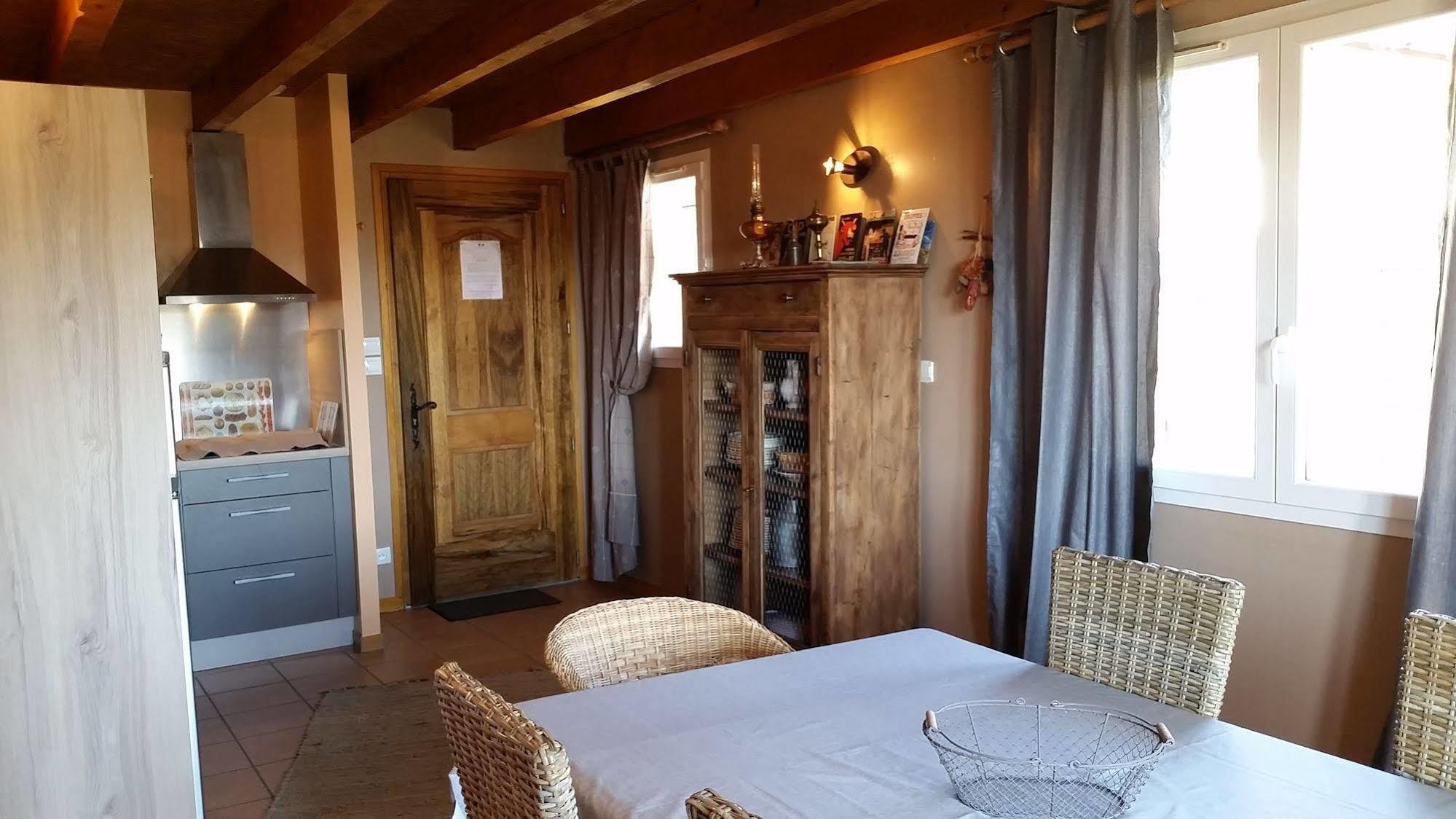 A La Petite Maison Гап Экстерьер фото